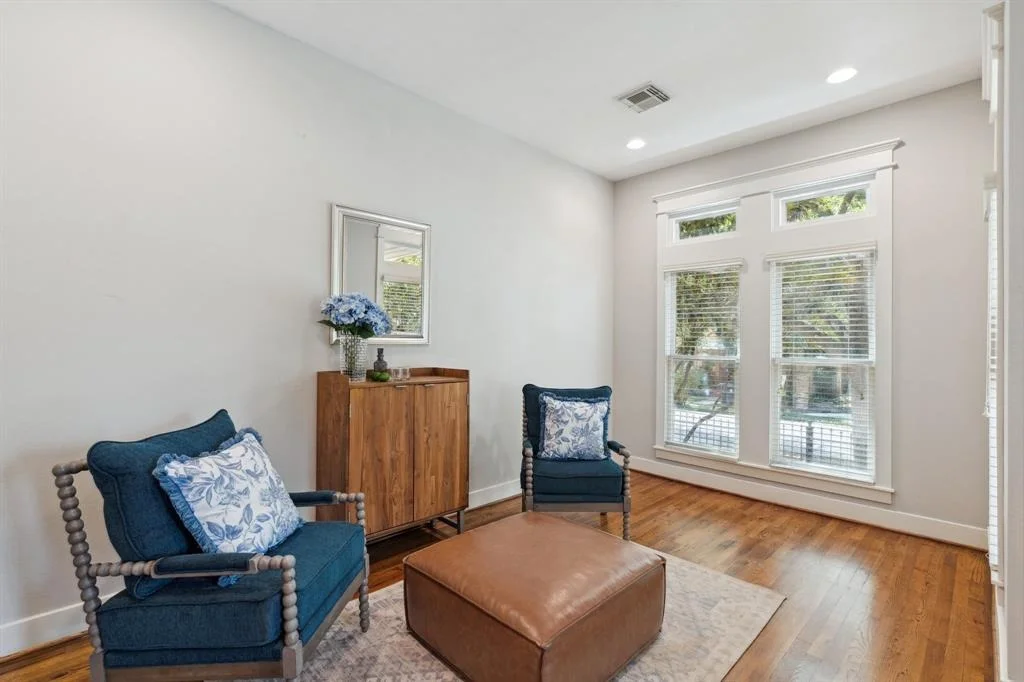 Photo of 2024 Singleton Street