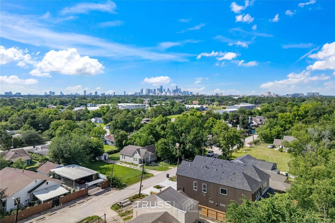 Photo of 6115 Grace Lane