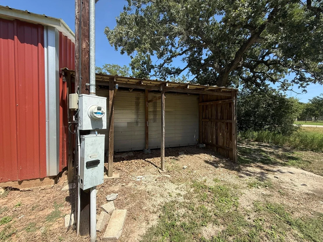 Photo of 600 Lakeview Loop