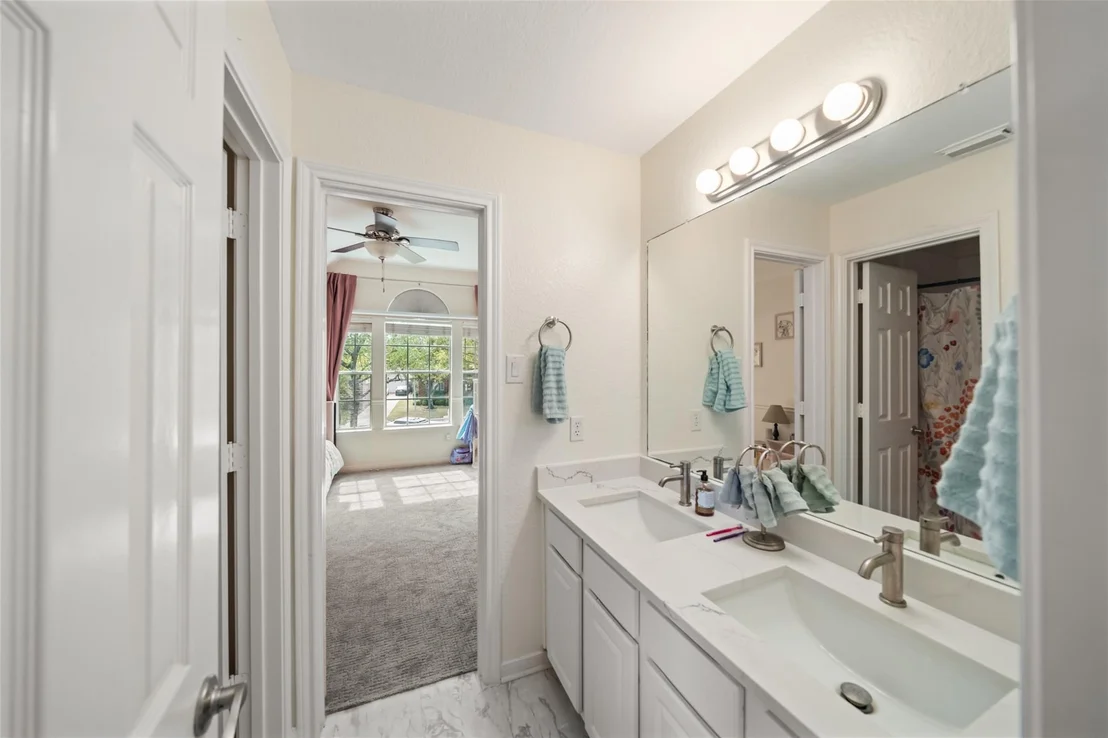 Photo of 6010 Foxland Court