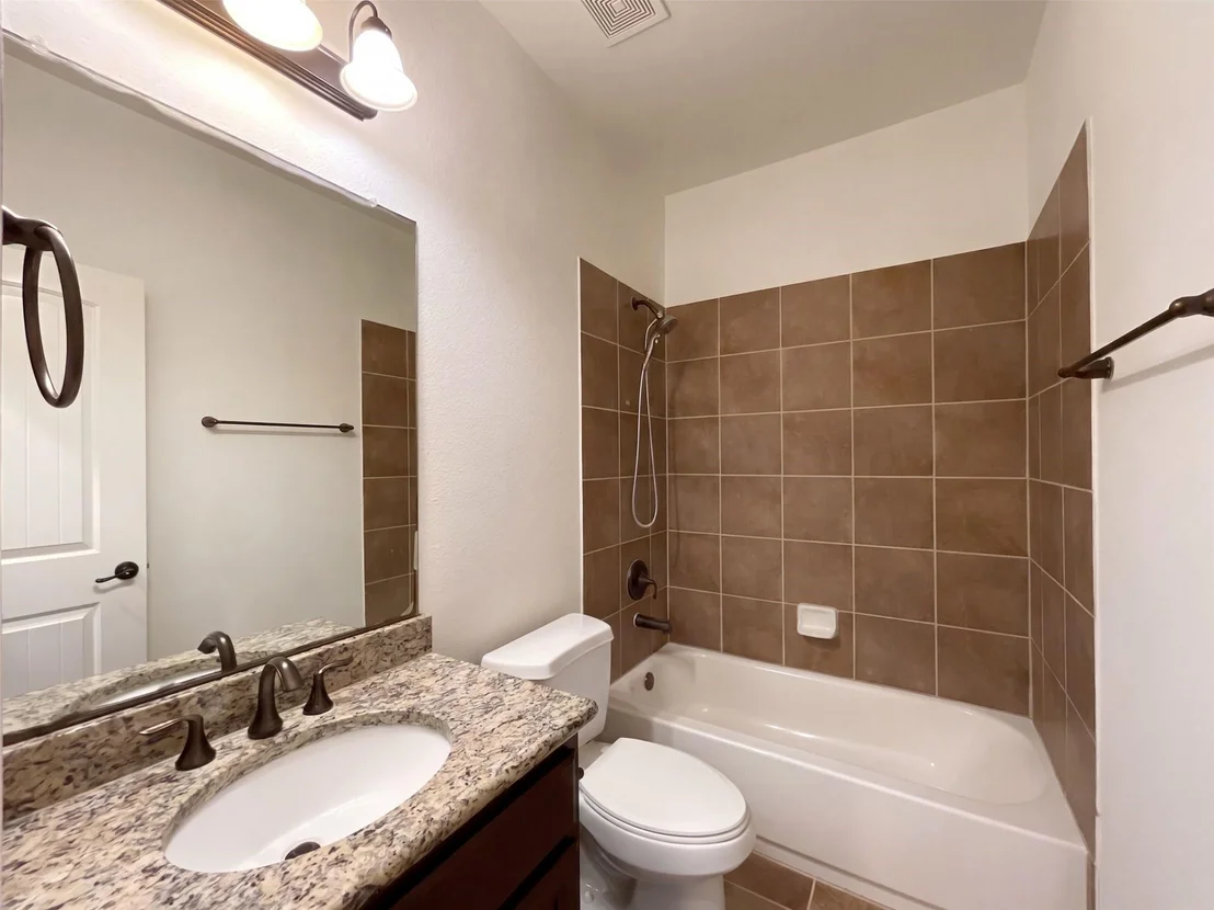 Photo of 312 Overland Trace