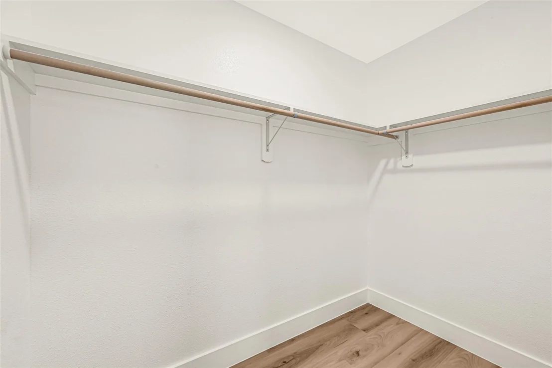 Photo of 5827 Heron Drive