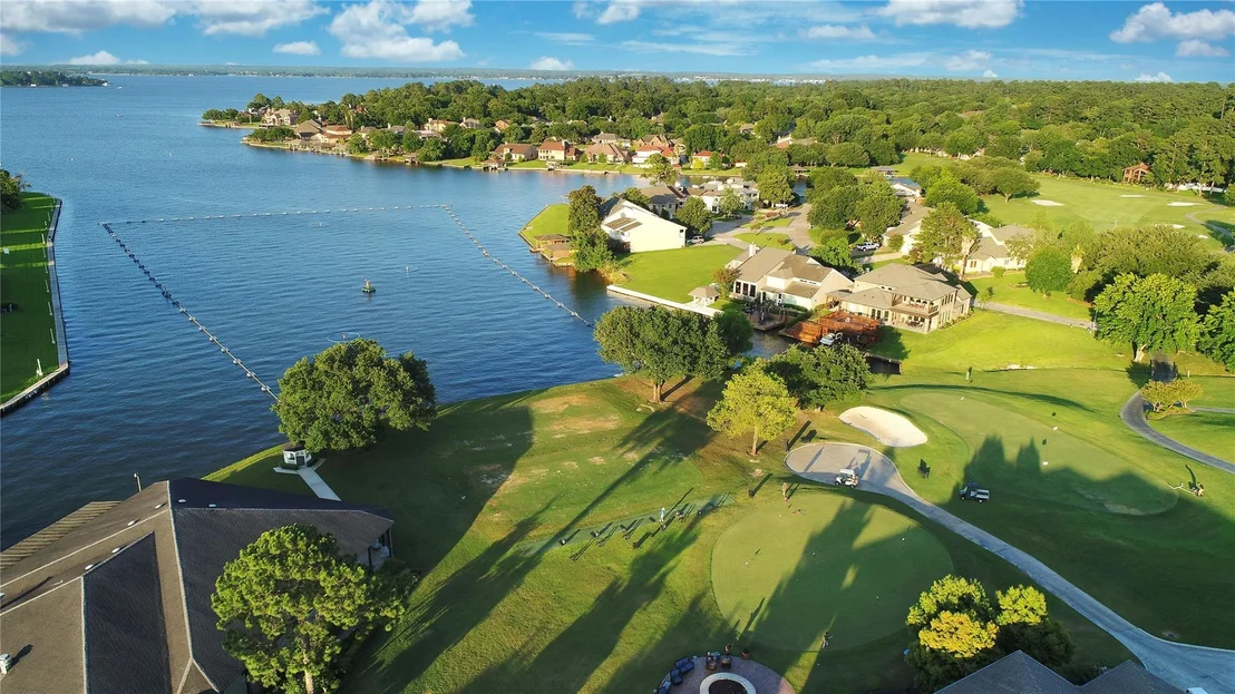Photo of 142 Lakeside Drive
