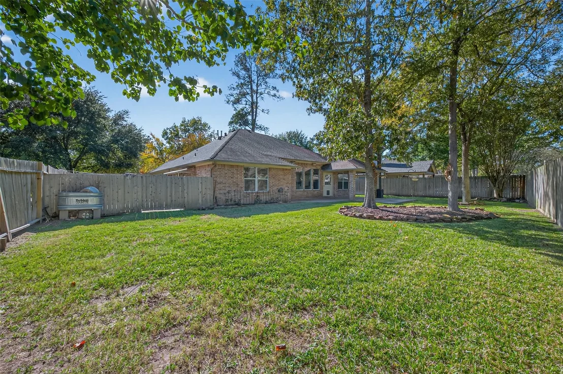 Photo of 3327 Willowbend Road