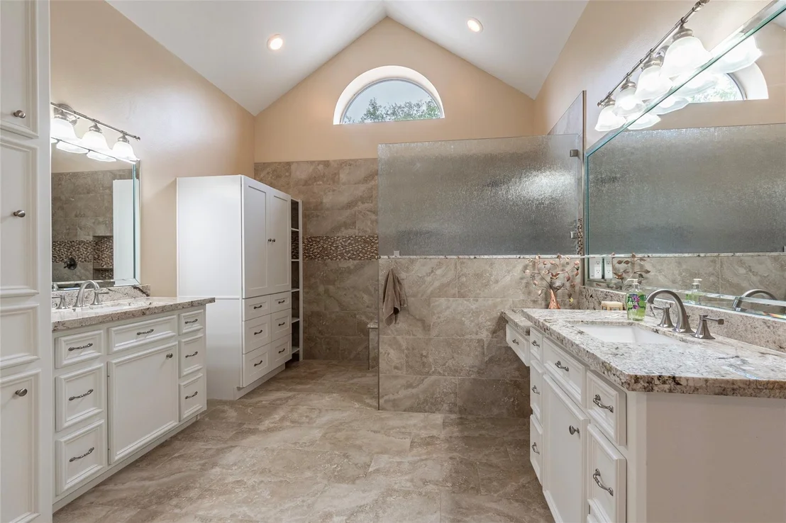 Photo of 712 Harborside Way