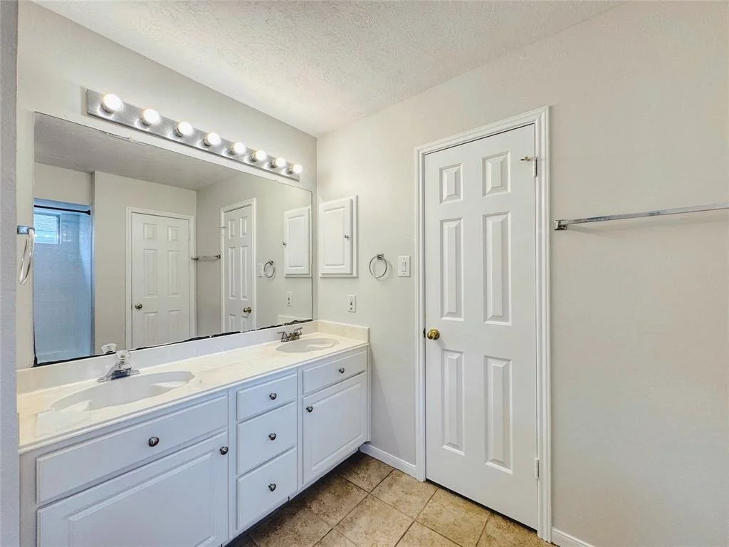 Photo of 3302 Deer Trail Drive