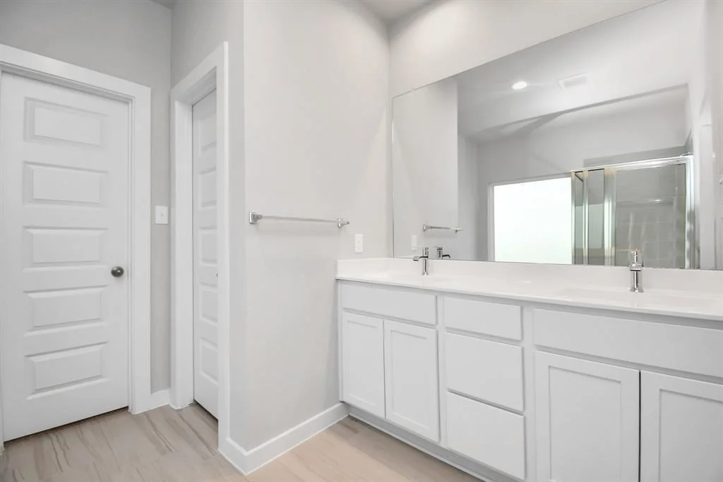 Photo of 15815 Walnut Leaf Lane