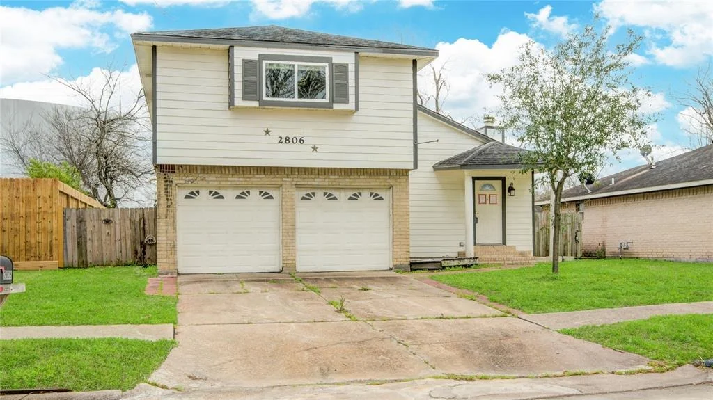 Photo of 2806 N Brompton Drive