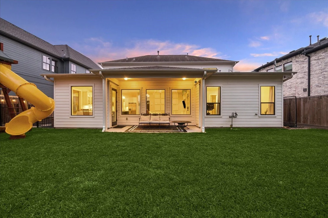 Photo of 1418 Chamboard Lane
