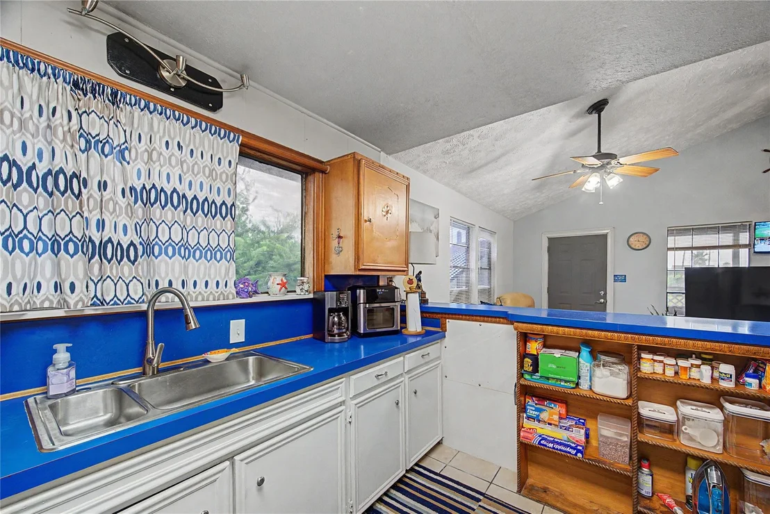Photo of 1019 Sunset Drive