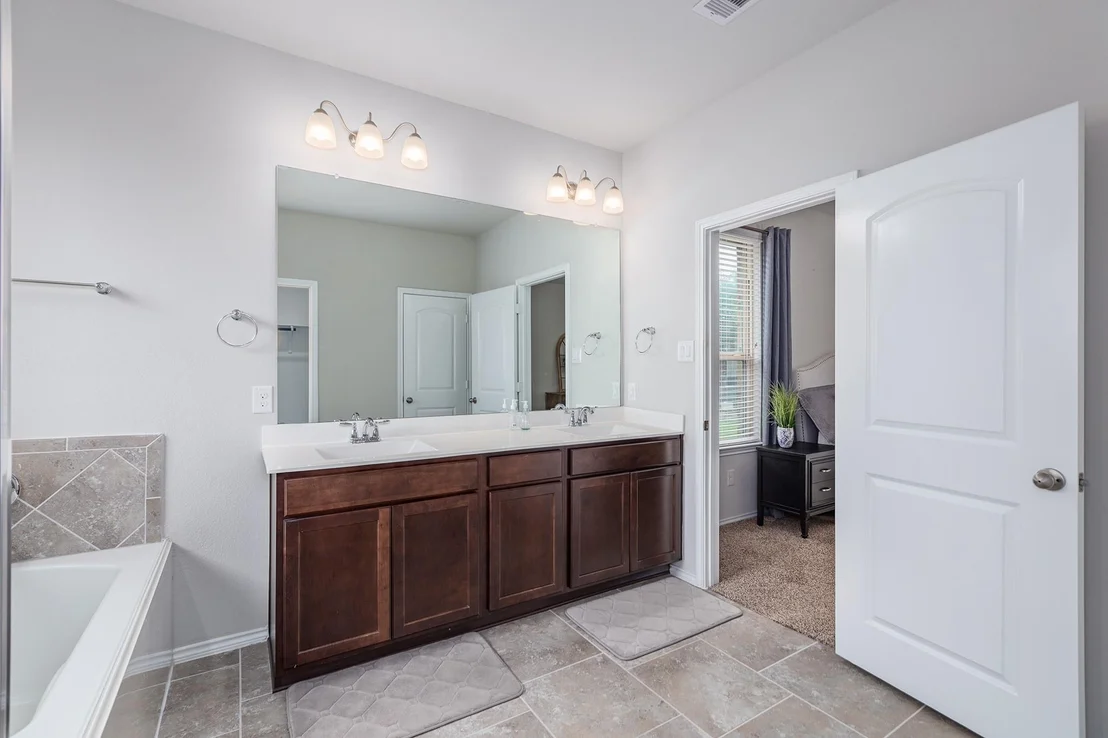 Photo of 5611 Claymore Meadow Lane