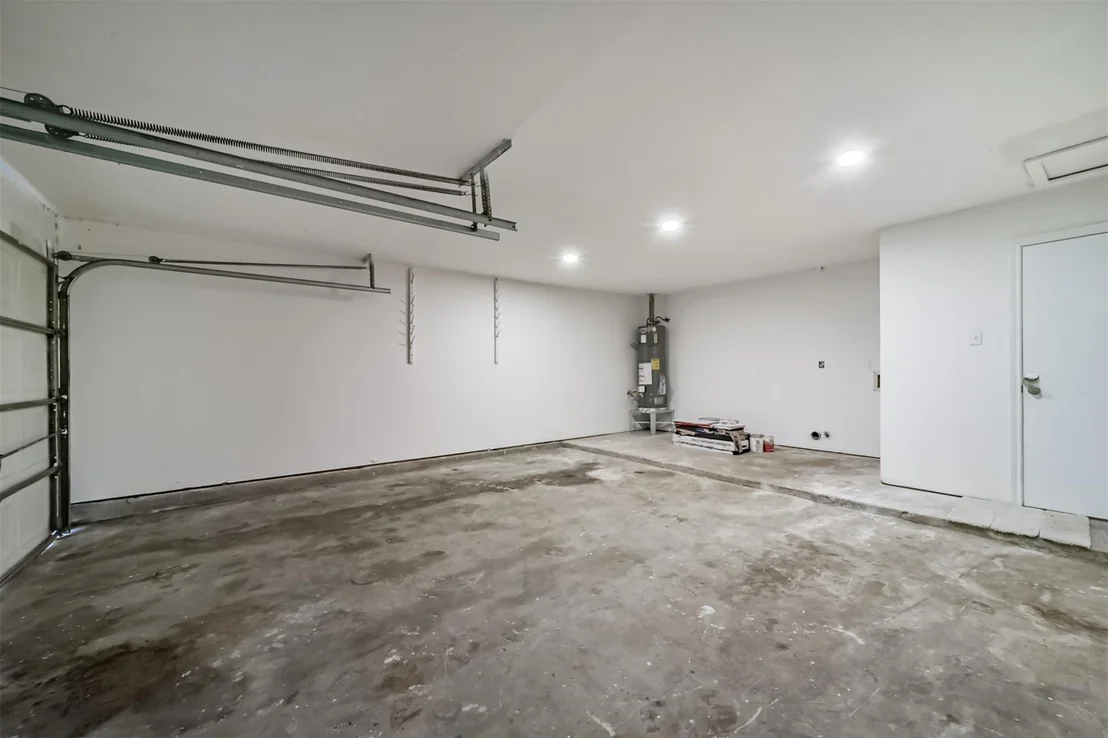 Photo of 17502 Huntersglen Circle