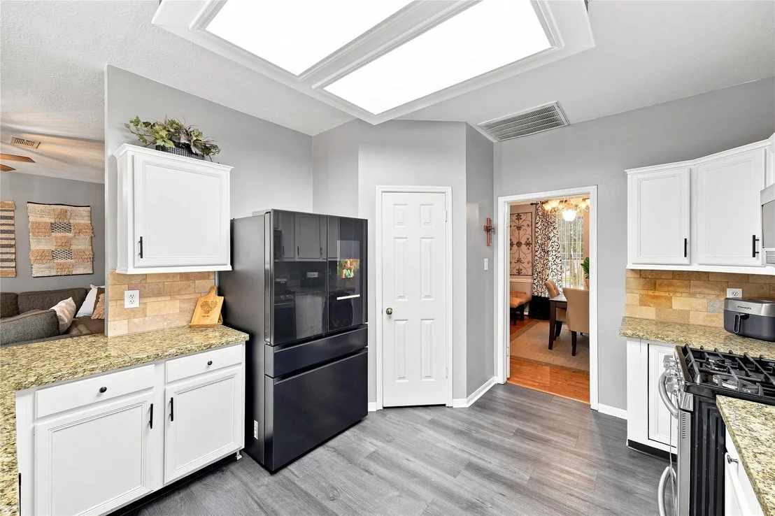 Photo of 10827 Oak Acres Drive