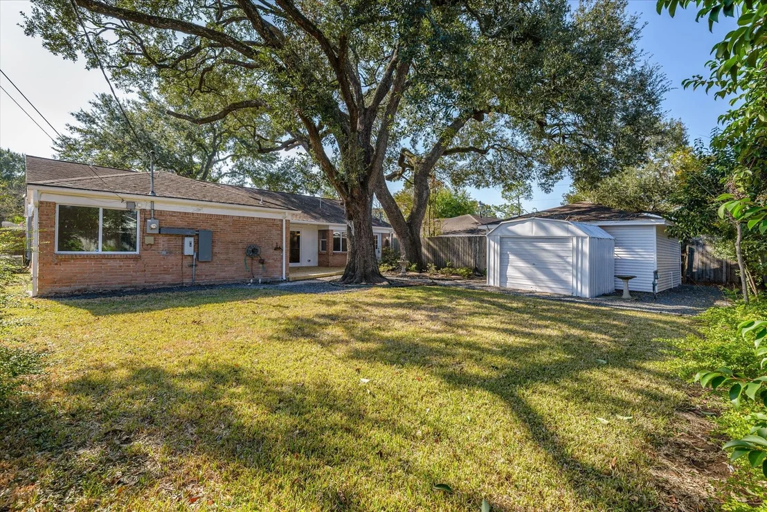 Photo of 5258 Willowbend Boulevard