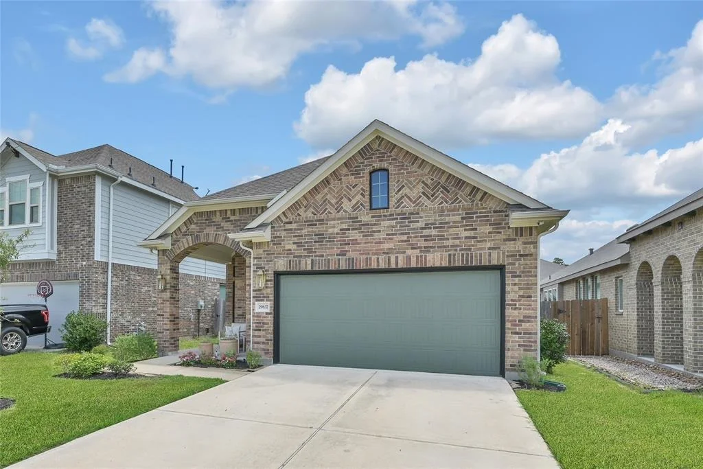 Photo of 29837 Dovetail Bluff Lane