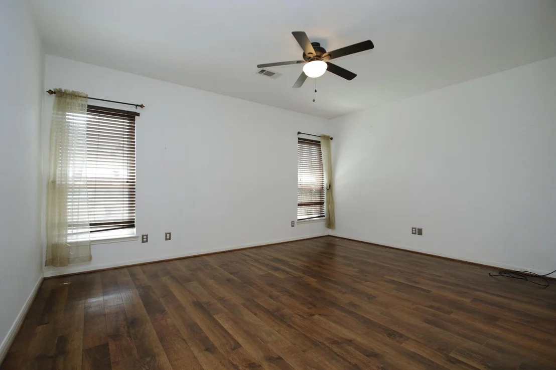 Photo of 19807 Creekshore Drive