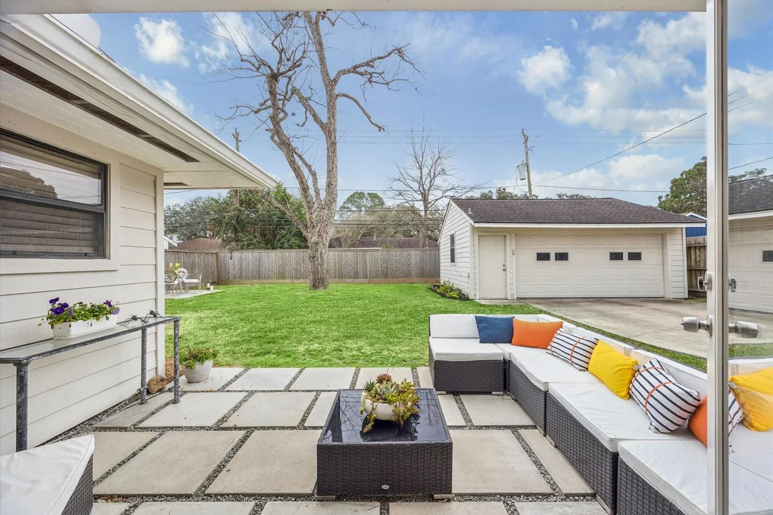 Photo of 4721 Kingfisher Drive