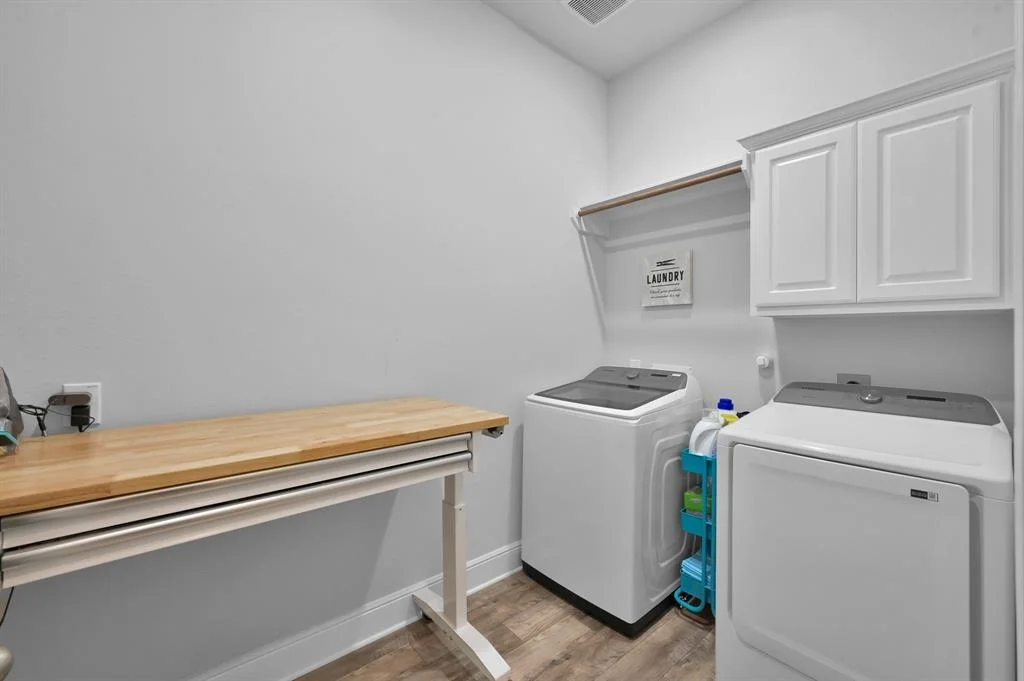 Photo of 232 Liatris Court