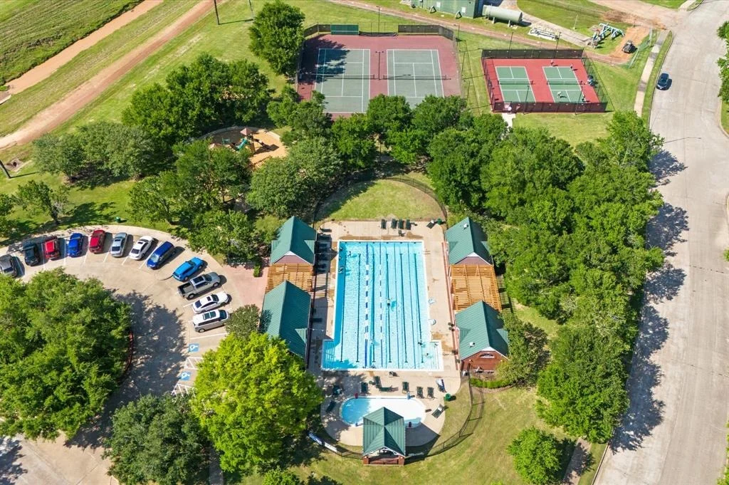 Photo of 8735 River Wind Drive