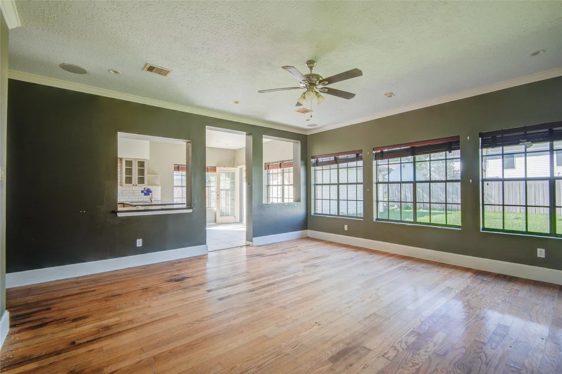 Photo of 919 Heathgate Drive