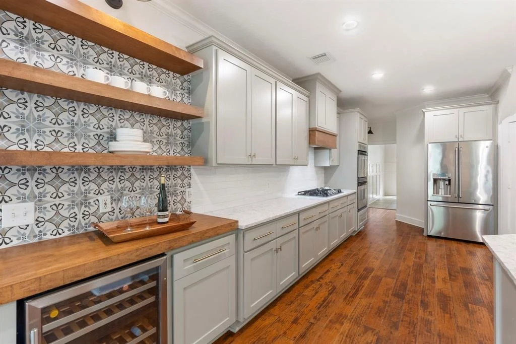 Photo of 174 N Hazelcrest Circle