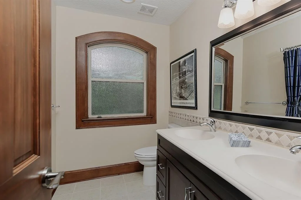 Photo of 11 Chestnut Hill Court
