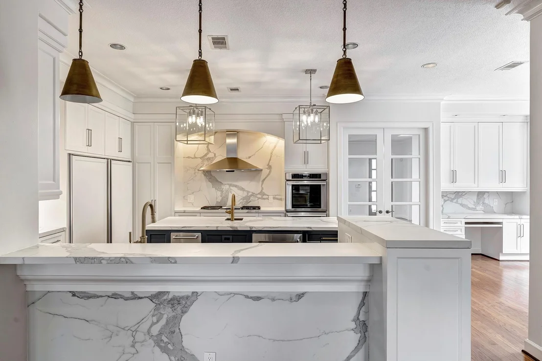Photo of 4248 Sunset Boulevard