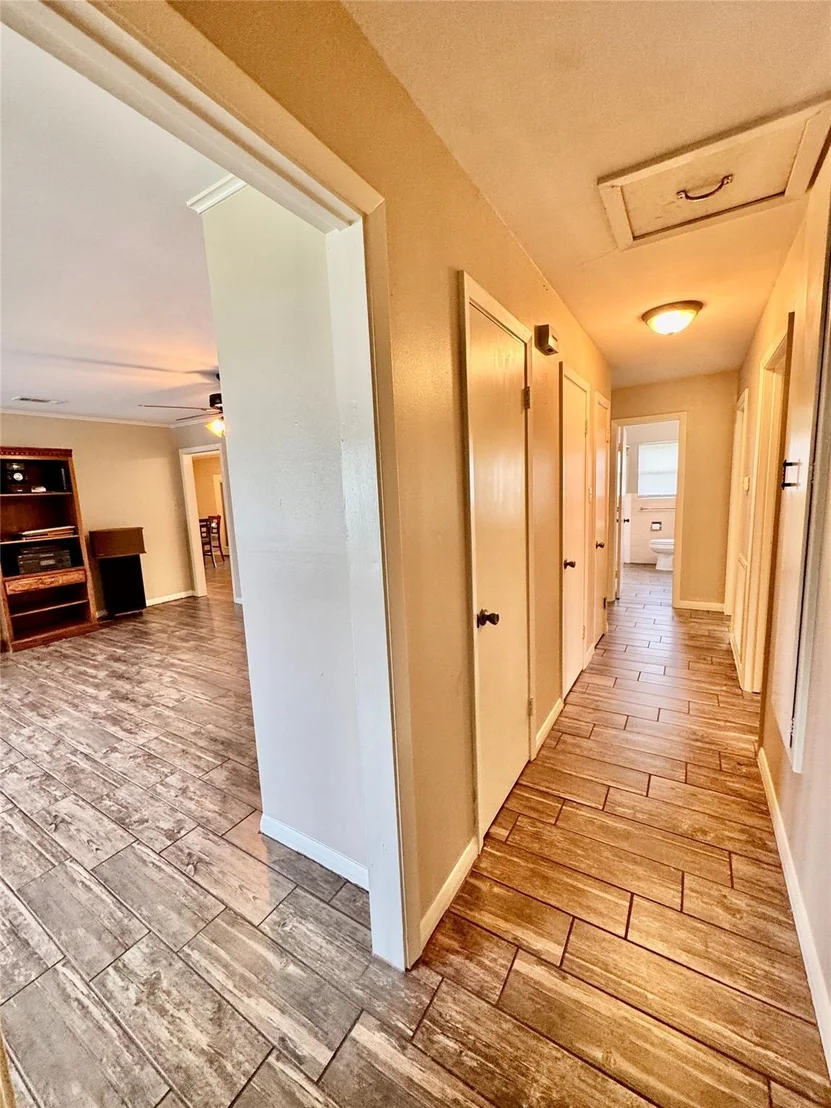 Photo of 5050 Swallow Drive