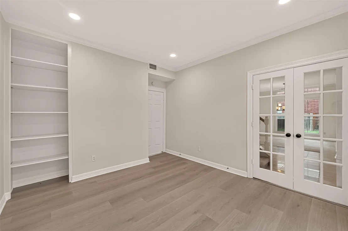 Photo of 14139 Swallowfield Drive