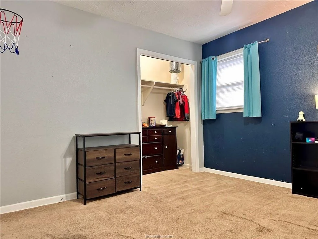 Photo of 2501 Wayside Drive