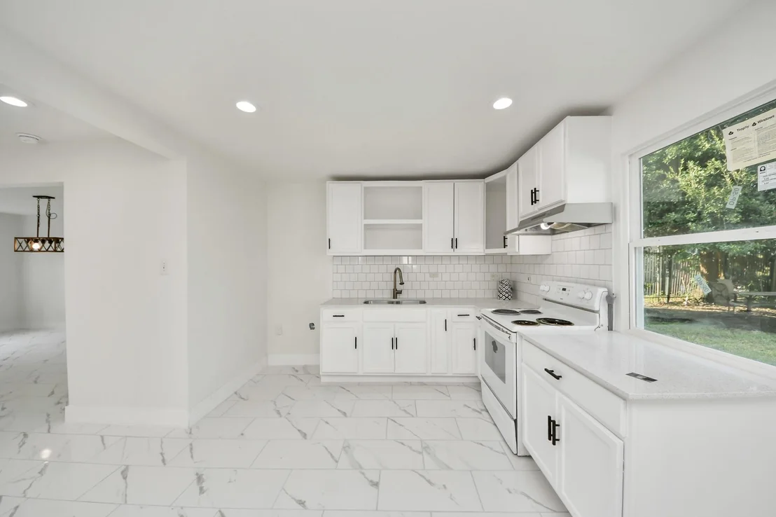 Photo of 2926 Knotty Oaks Trl Trail
