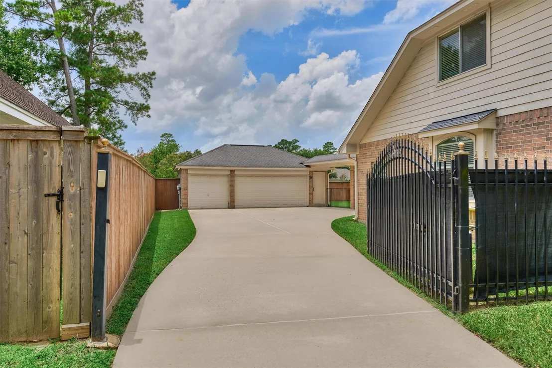 Photo of 24811 Giltspur Way