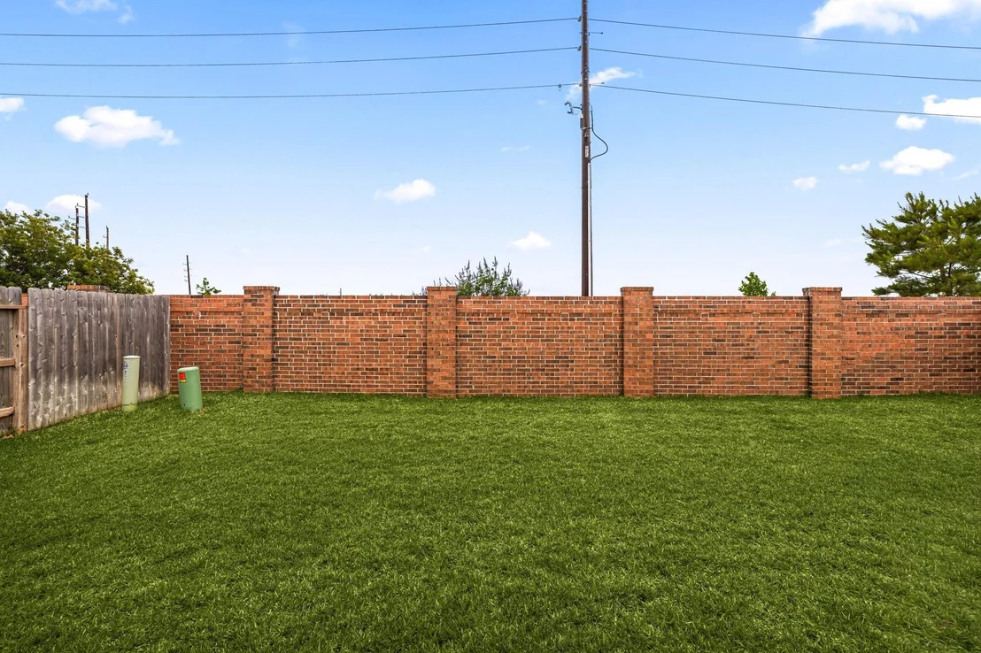 Photo of 8711 Harbor Pines Drive