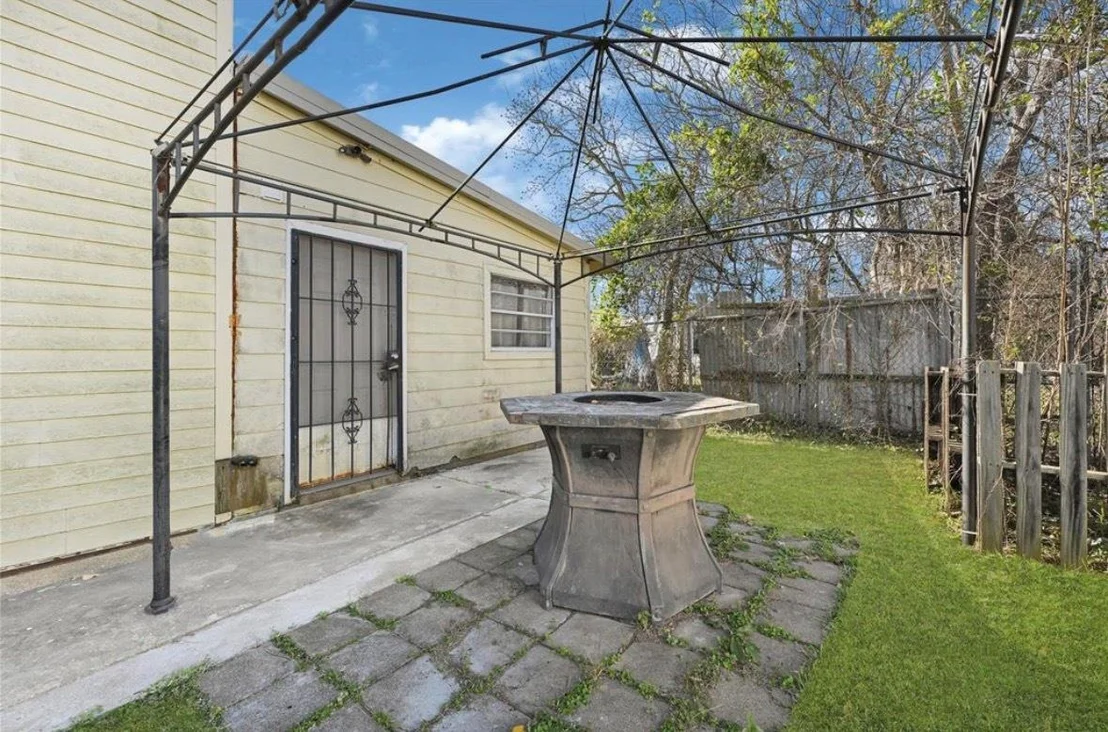 Photo of 610 12th Street
