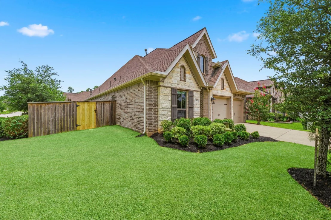 Photo of 118 Red Petal Way