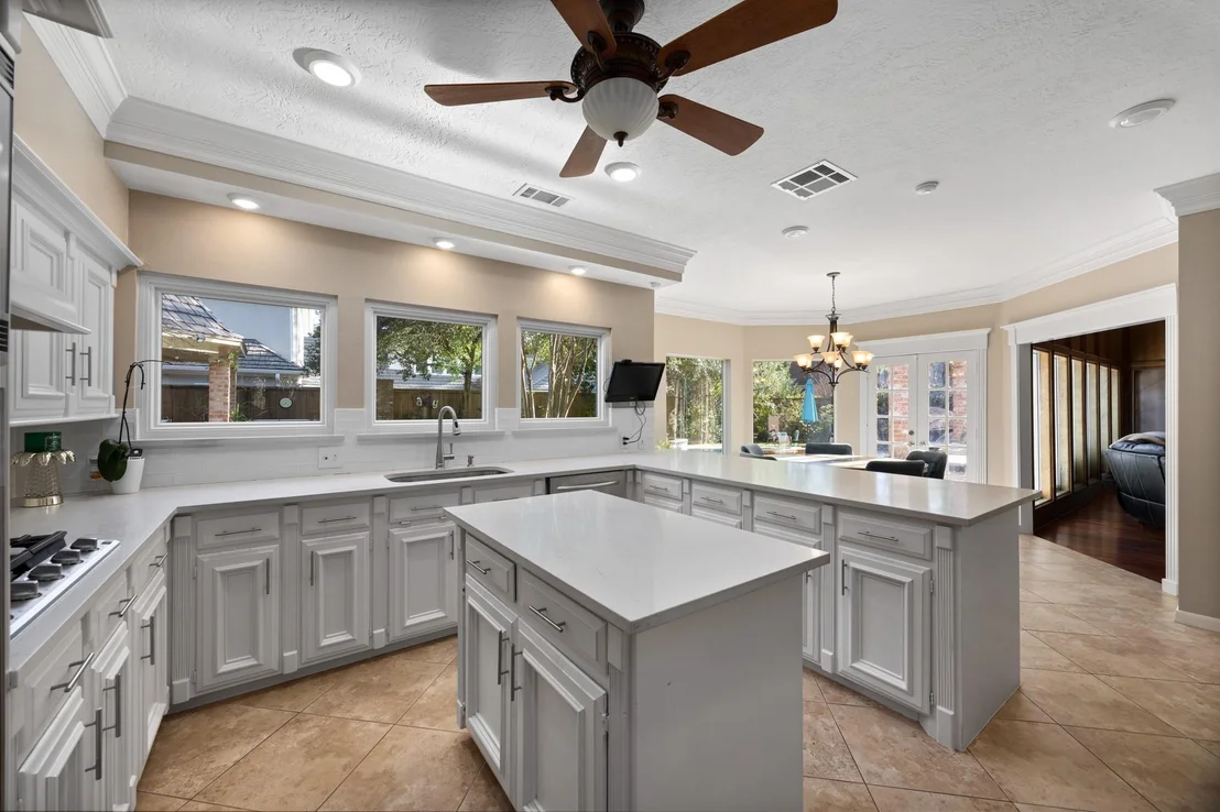 Photo of 8807 Chelmsford Lane