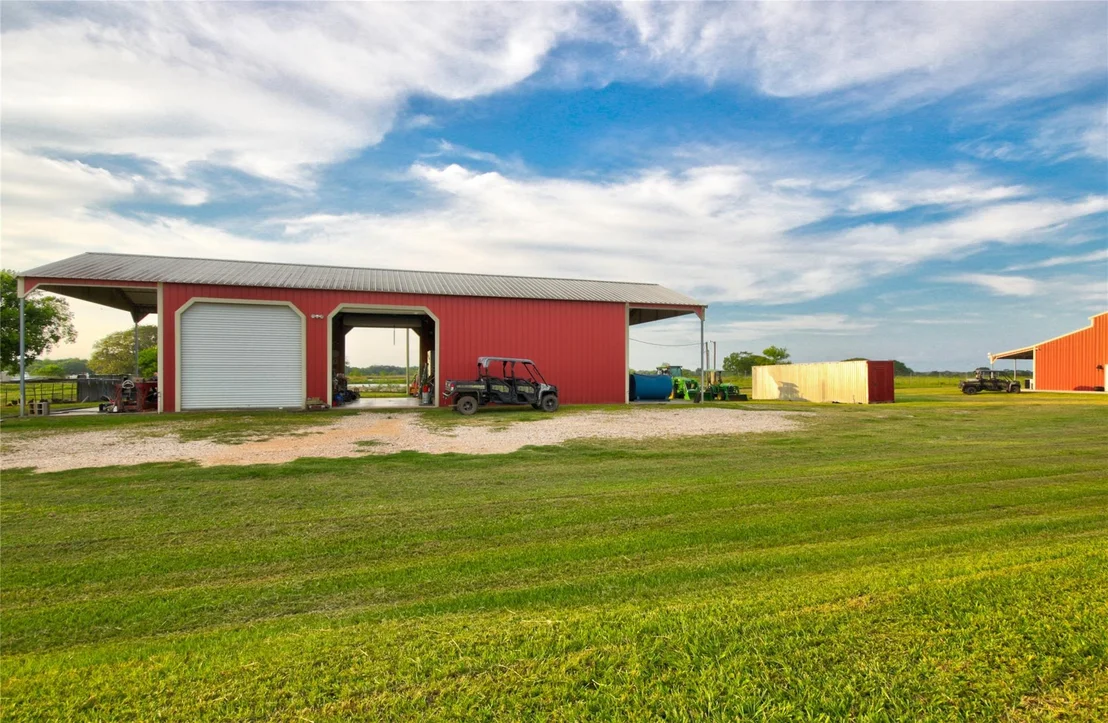 Photo of 5829 County Road 18
