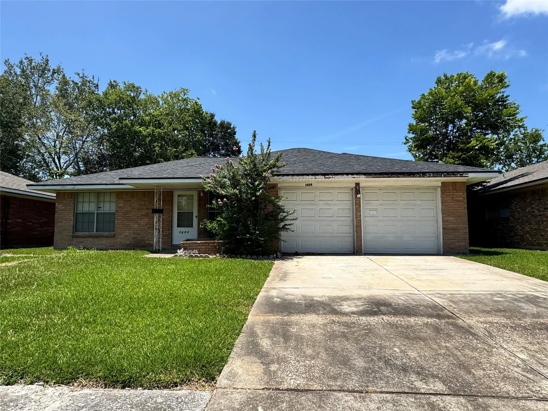Photo of 1604 Effie Lane