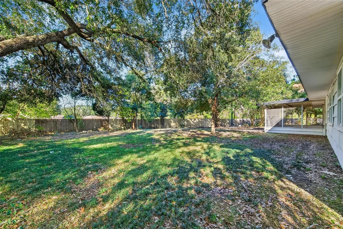 Photo of 105 Longridge Drive
