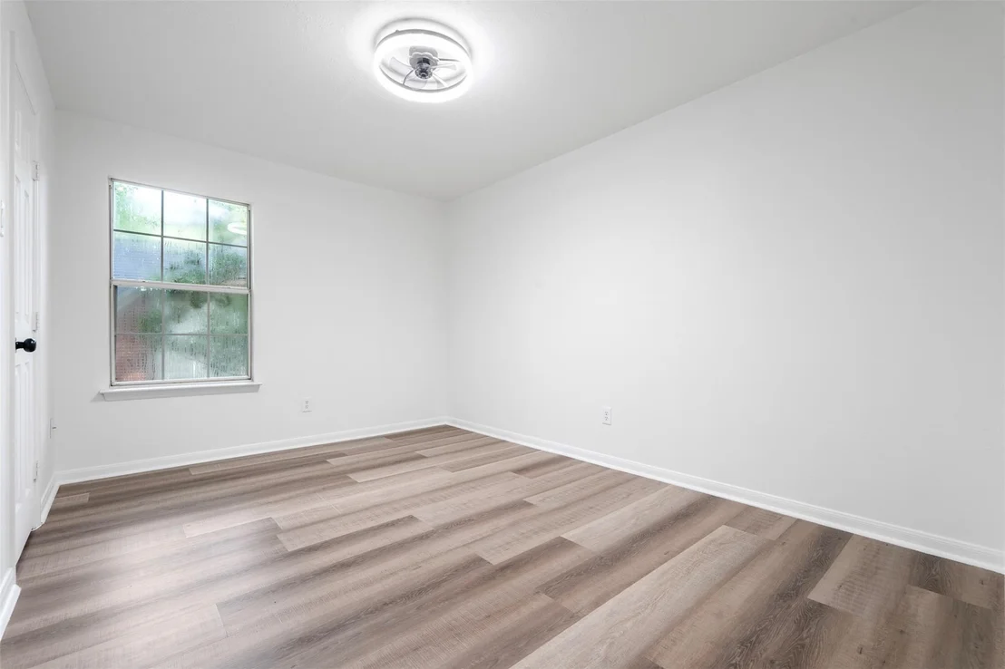Photo of 55 Terraglen Dr