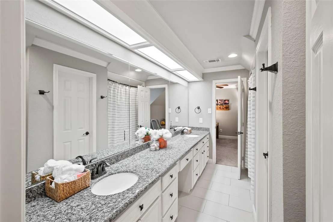Photo of 2409 Taylor Lane