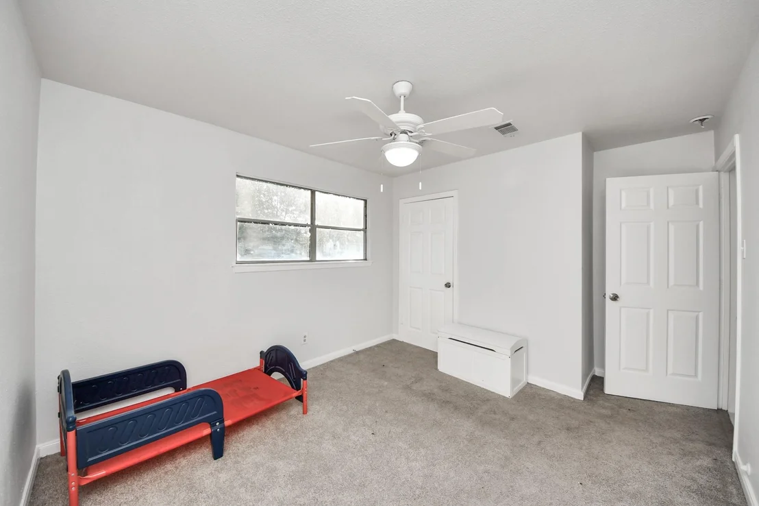 Photo of 2926 Knotty Oaks Trl Trail