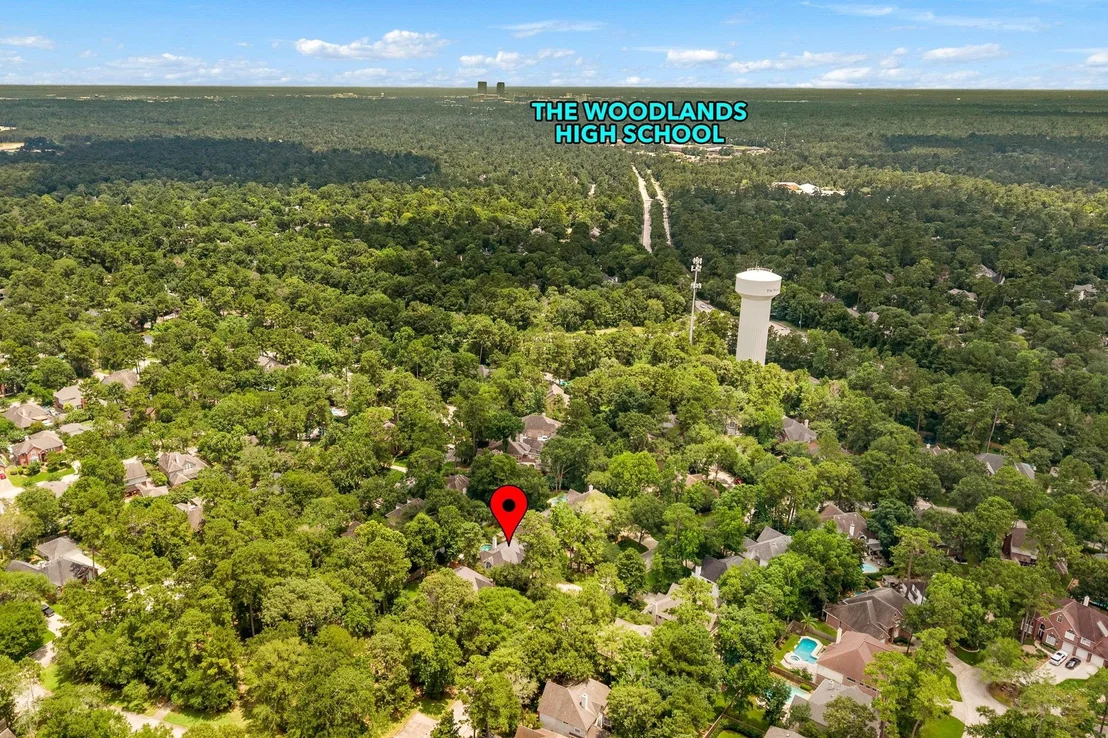 Photo of 15 S Piney Plains Circle