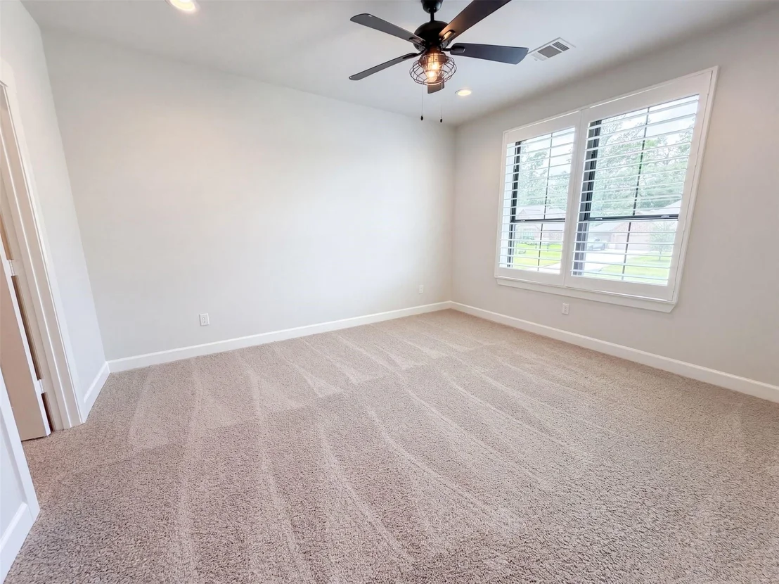 Photo of 21211 Hidden Bend Loop