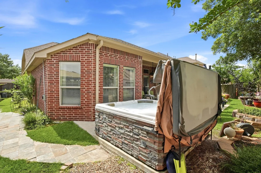 Photo of 25910 Northcrest Drive