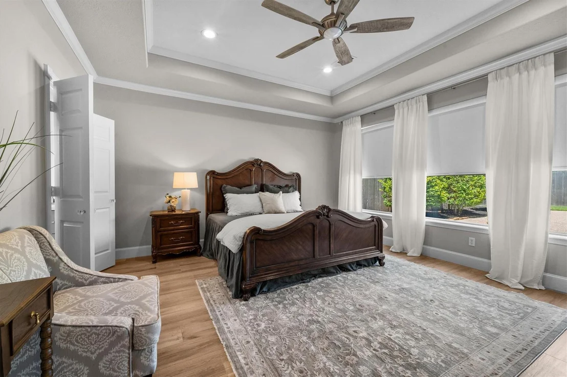 Photo of 15206 Hilltop View Drive