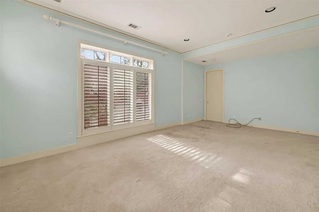 Photo of 315 Sugarberry Circle
