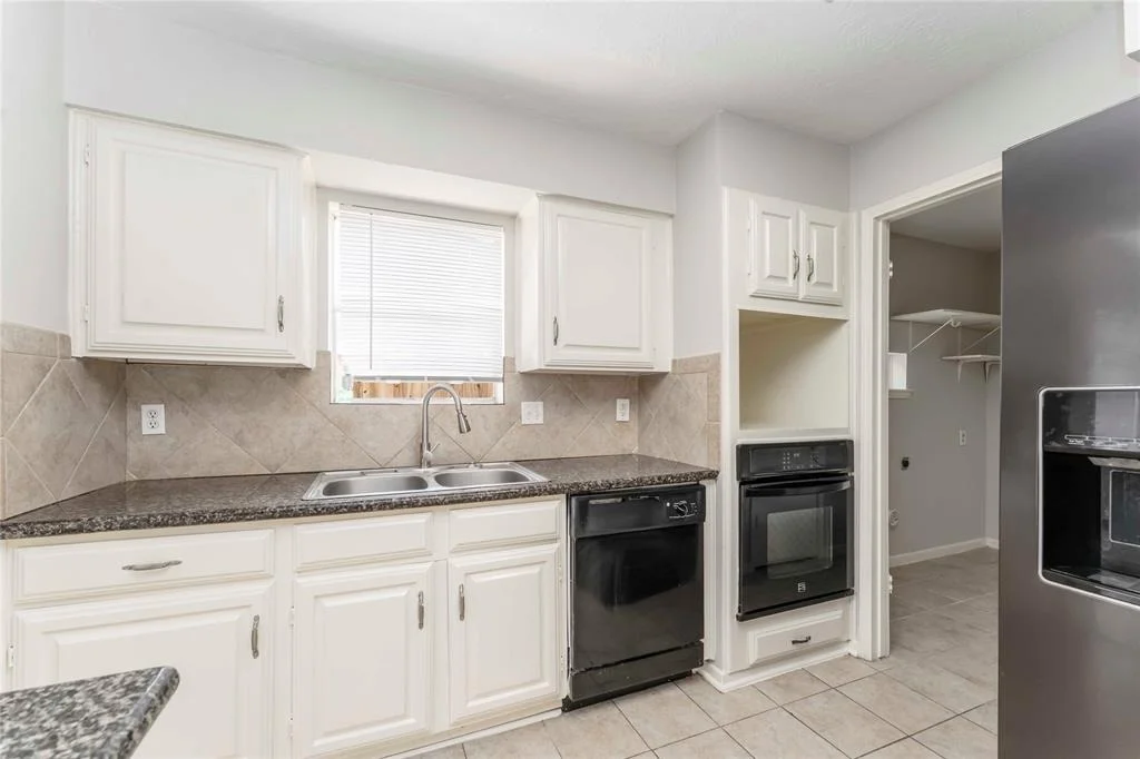 Photo of 25515 Pepper Ridge Lane