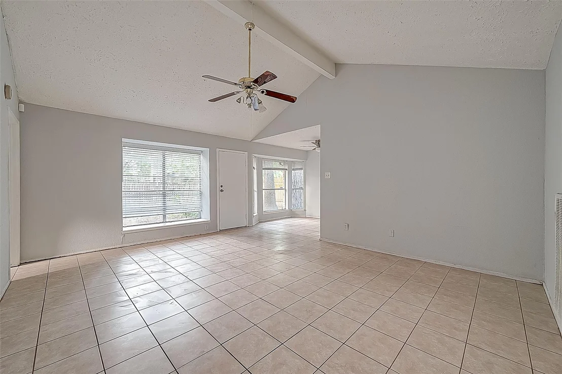 Photo of 7035 Foxfield Lane