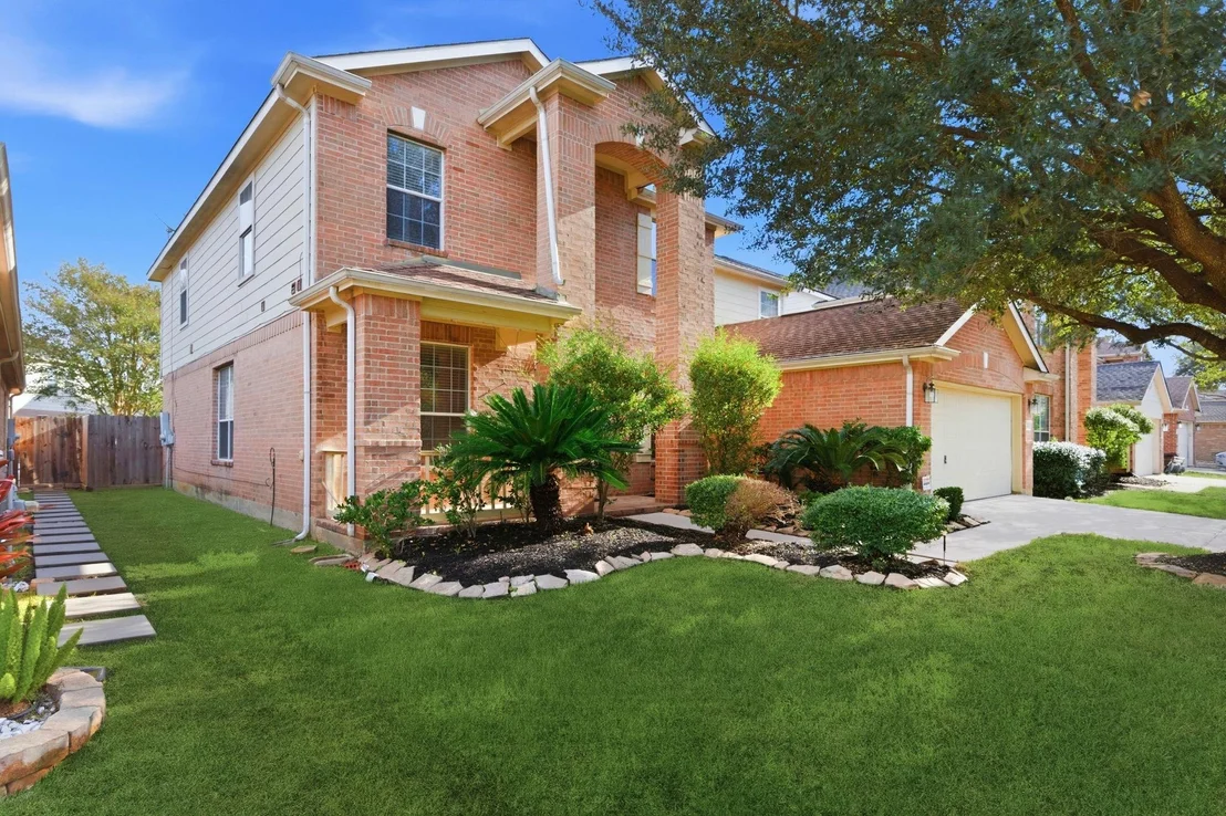 Photo of 21226 Springbrook Hollow Court